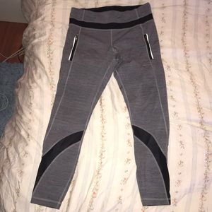 LULULEMON GRAY MESH LEGGING SIZE 8 WITH POCKETS!!!